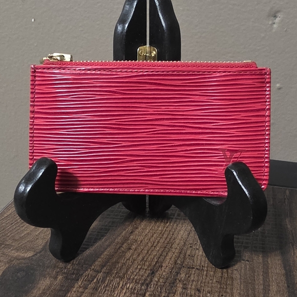 LOUIS VUITTON Pochette Cle Castilian Red Epi - Picture 3 of 8